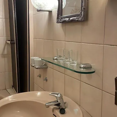 Apartment 2schlafzimmer, Wohnkueche&balkon Oberhausen (North Rhine-Westphalia)